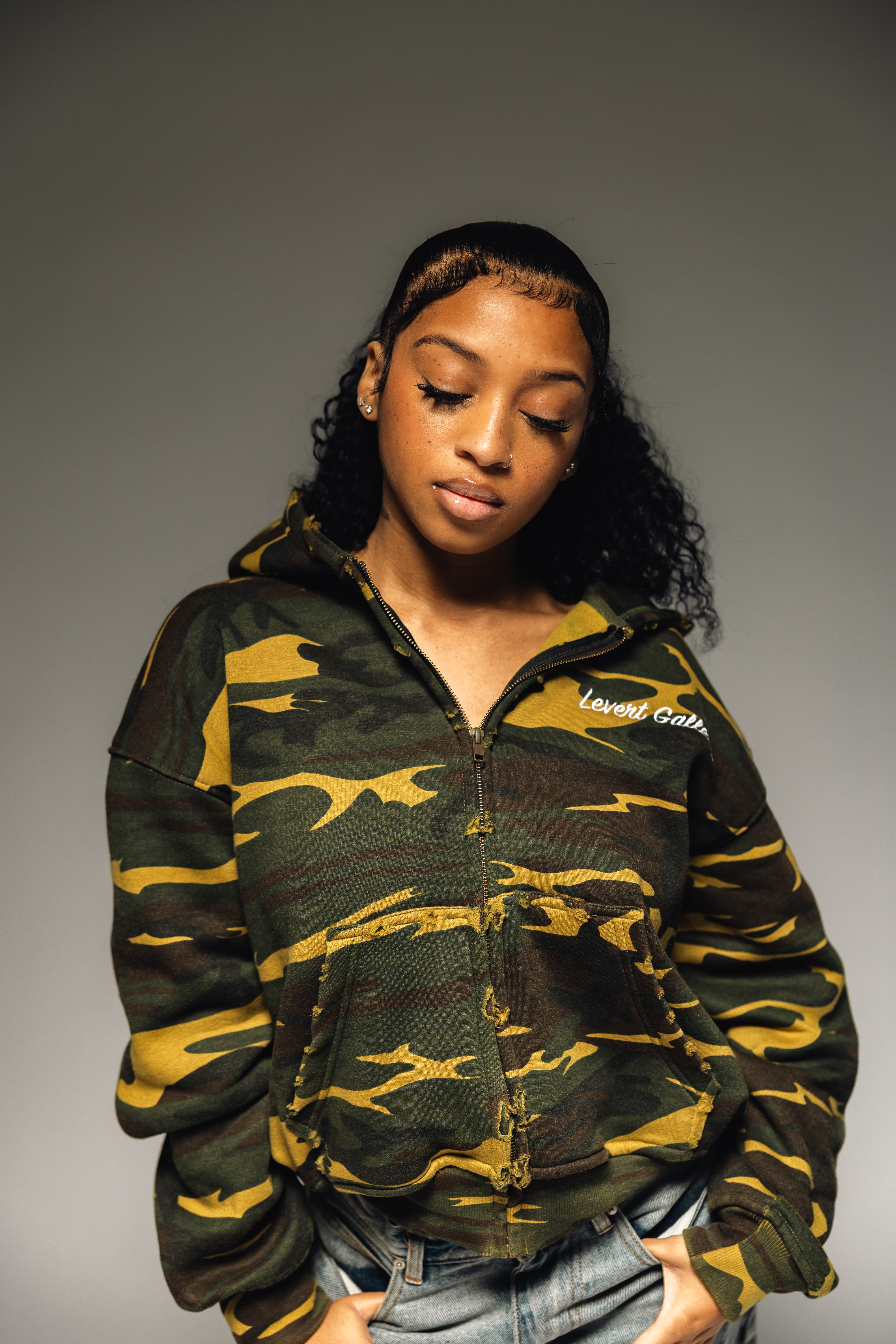 Levert Camo Zip up