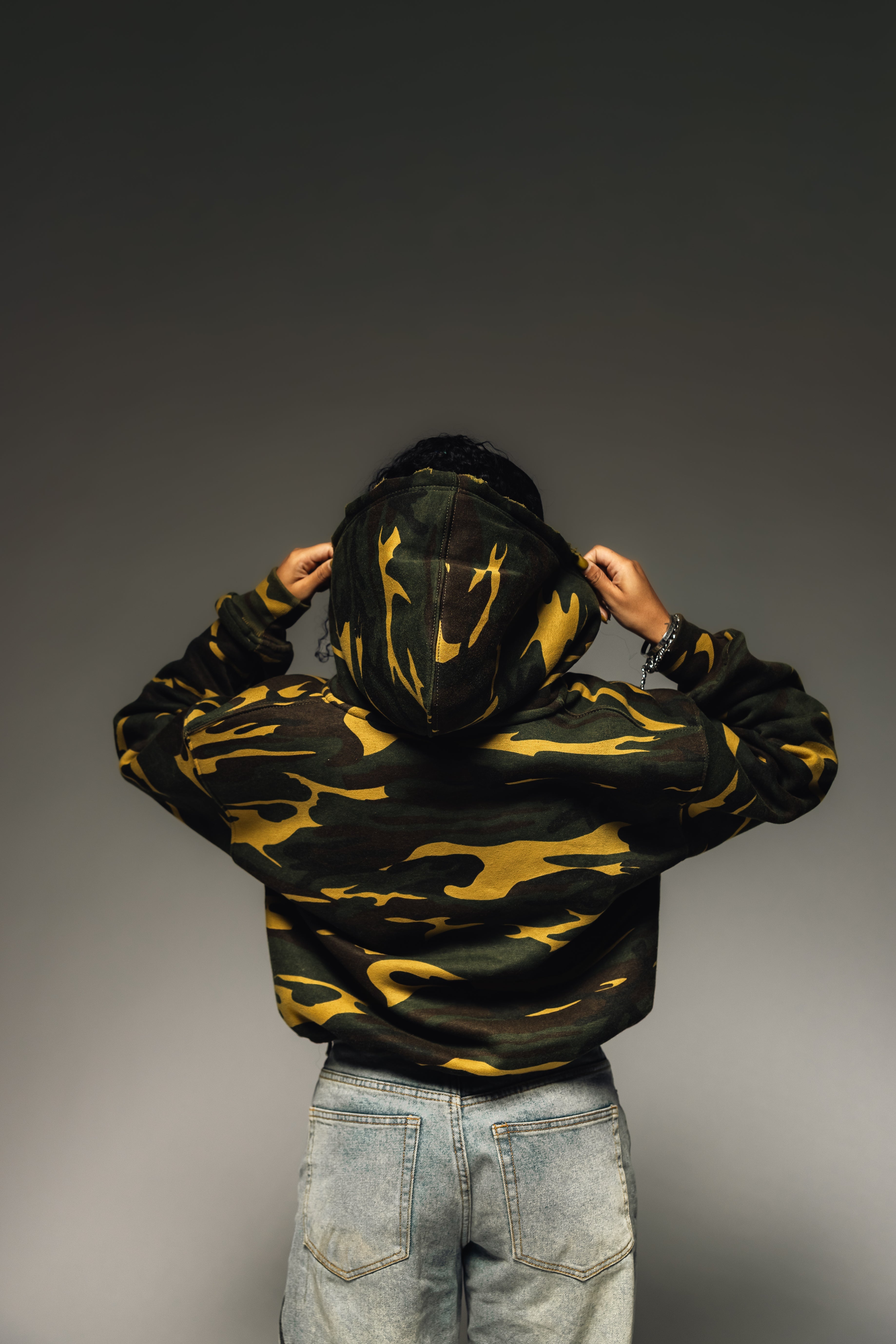 Levert Camo Zip up
